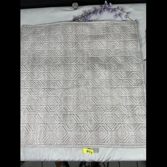 NEW Hotel Collection‎ Woodrose Quilted 1 Euro Sham - Picture 1 of 12